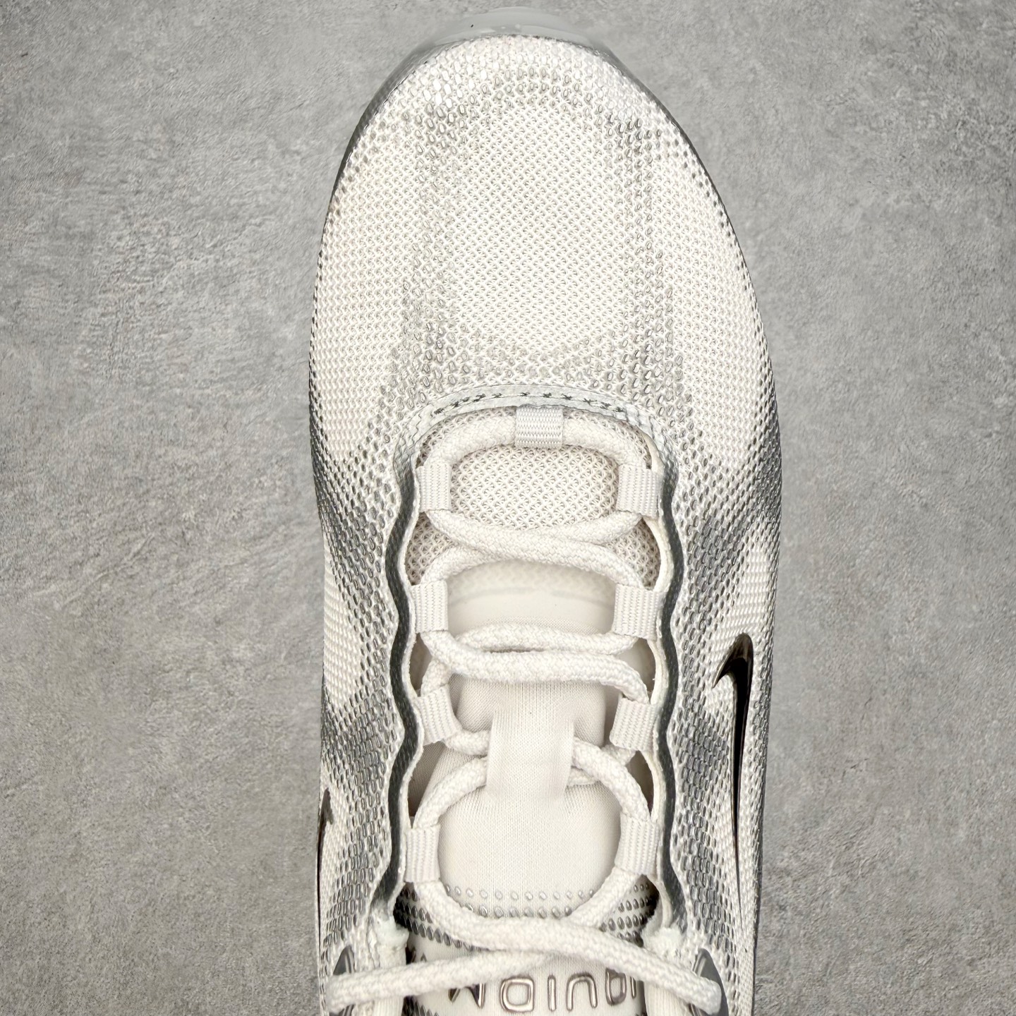 NK AIR LIQUID MAX 2026S 毒箭蛙新款气垫跑步鞋 Liquid Max 传承四十年 