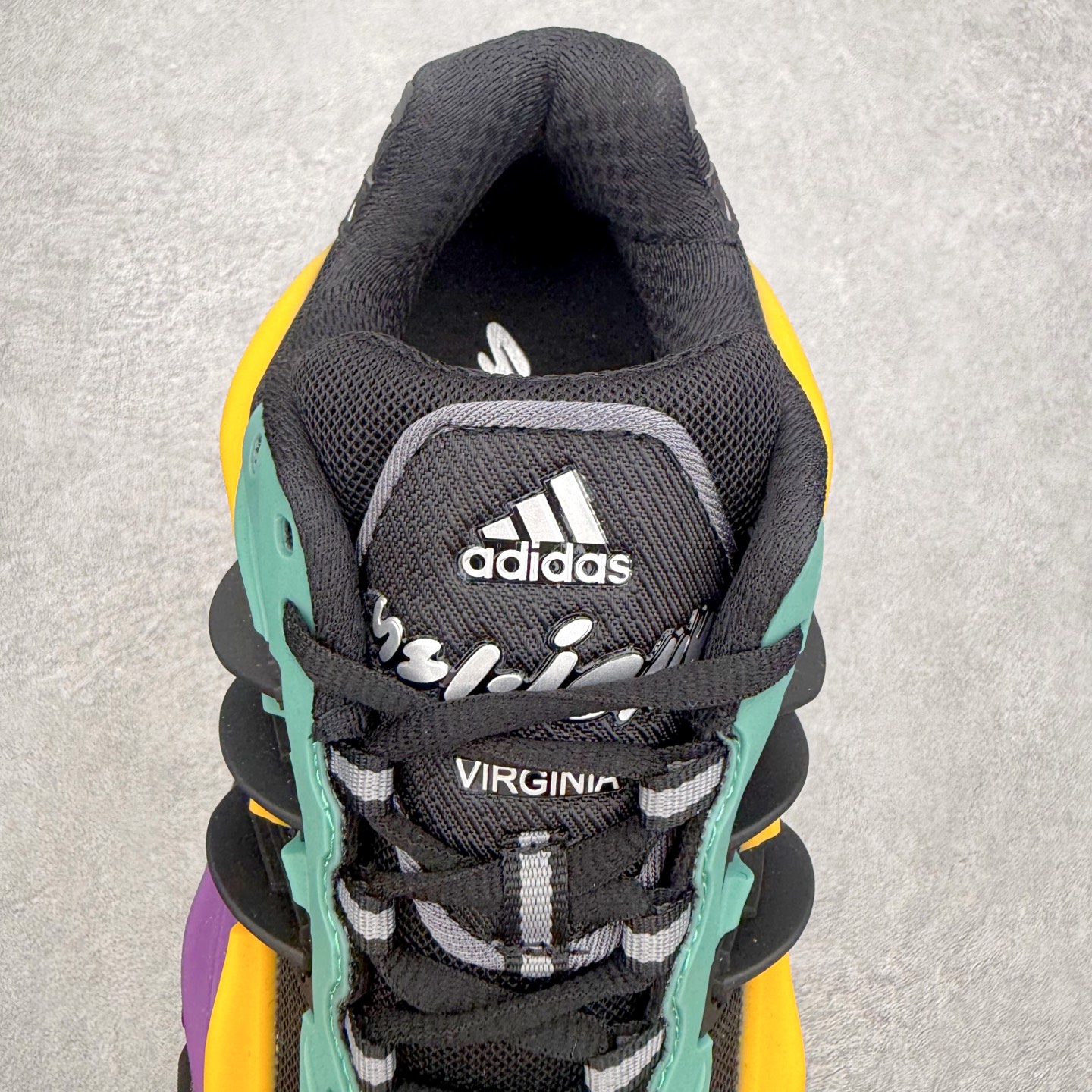Pharrell x adidas Adistar Jellyfish 低帮水母复古风老爹鞋 Adist