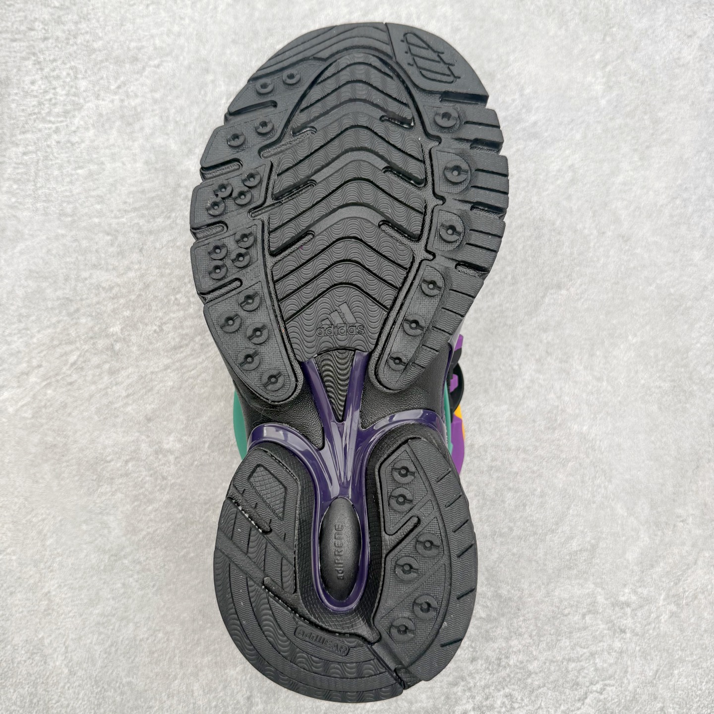 Pharrell x adidas Adistar Jellyfish 低帮水母复古风老爹鞋 Adist