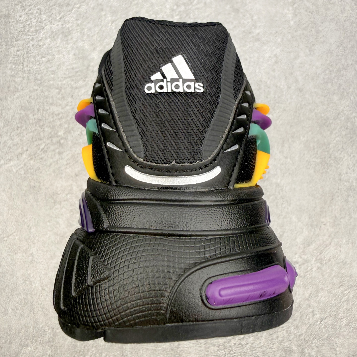 Pharrell x adidas Adistar Jellyfish 低帮水母复古风老爹鞋 Adist