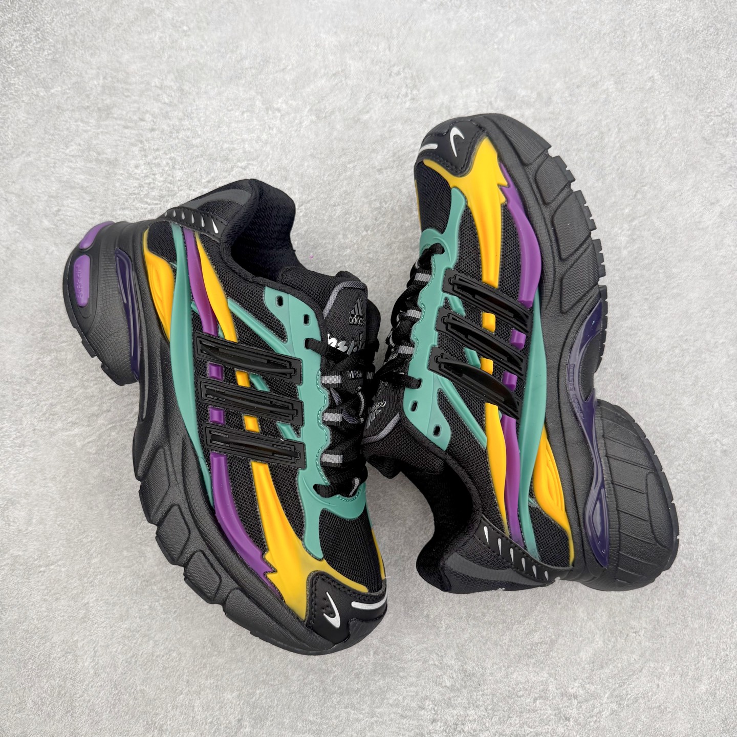 Pharrell x adidas Adistar Jellyfish 低帮水母复古风老爹鞋 Adist