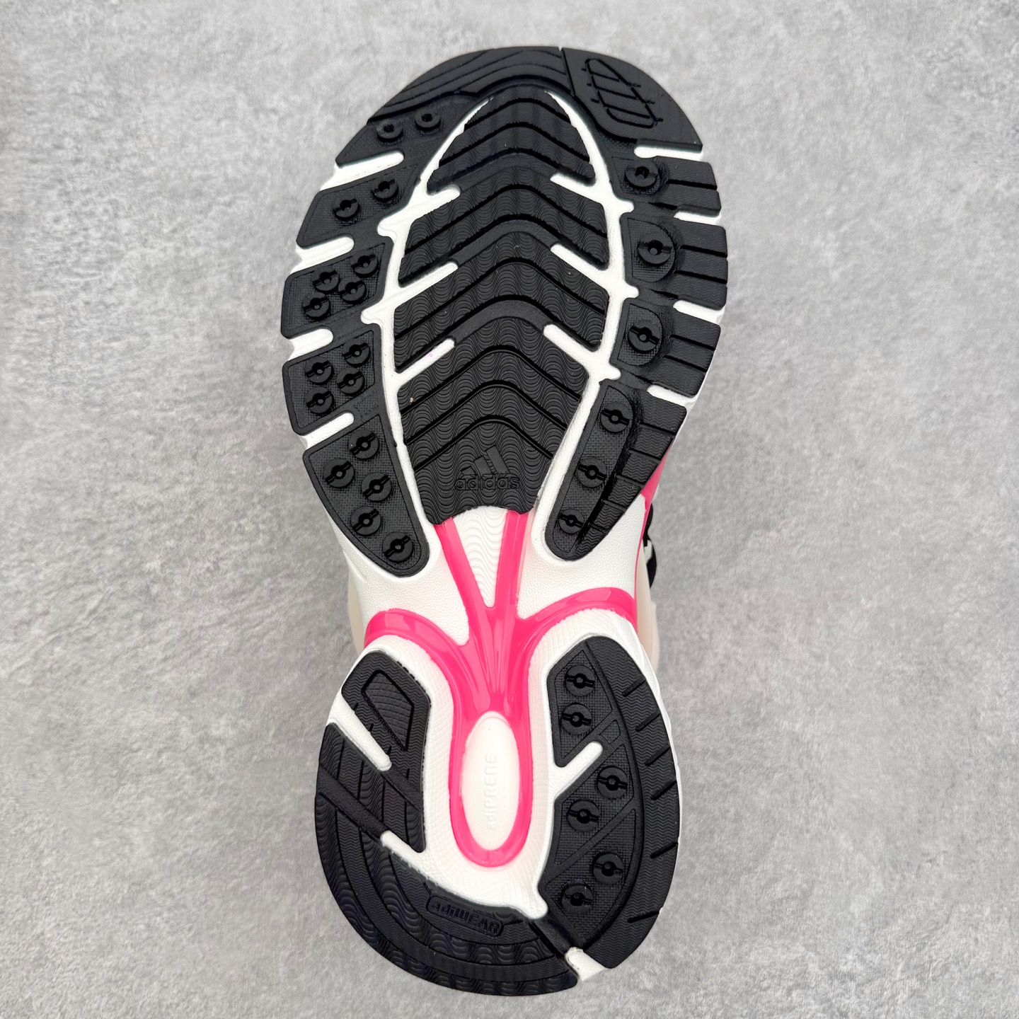 Pharrell x adidas Adistar Jellyfish 低帮水母复古风老爹鞋 Adist