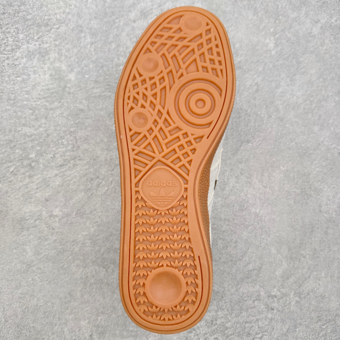 AD Originals HANDBALL SPEZIAL 舒适贴合 一脚蹬乐福鞋 男女同款 这款来自阿