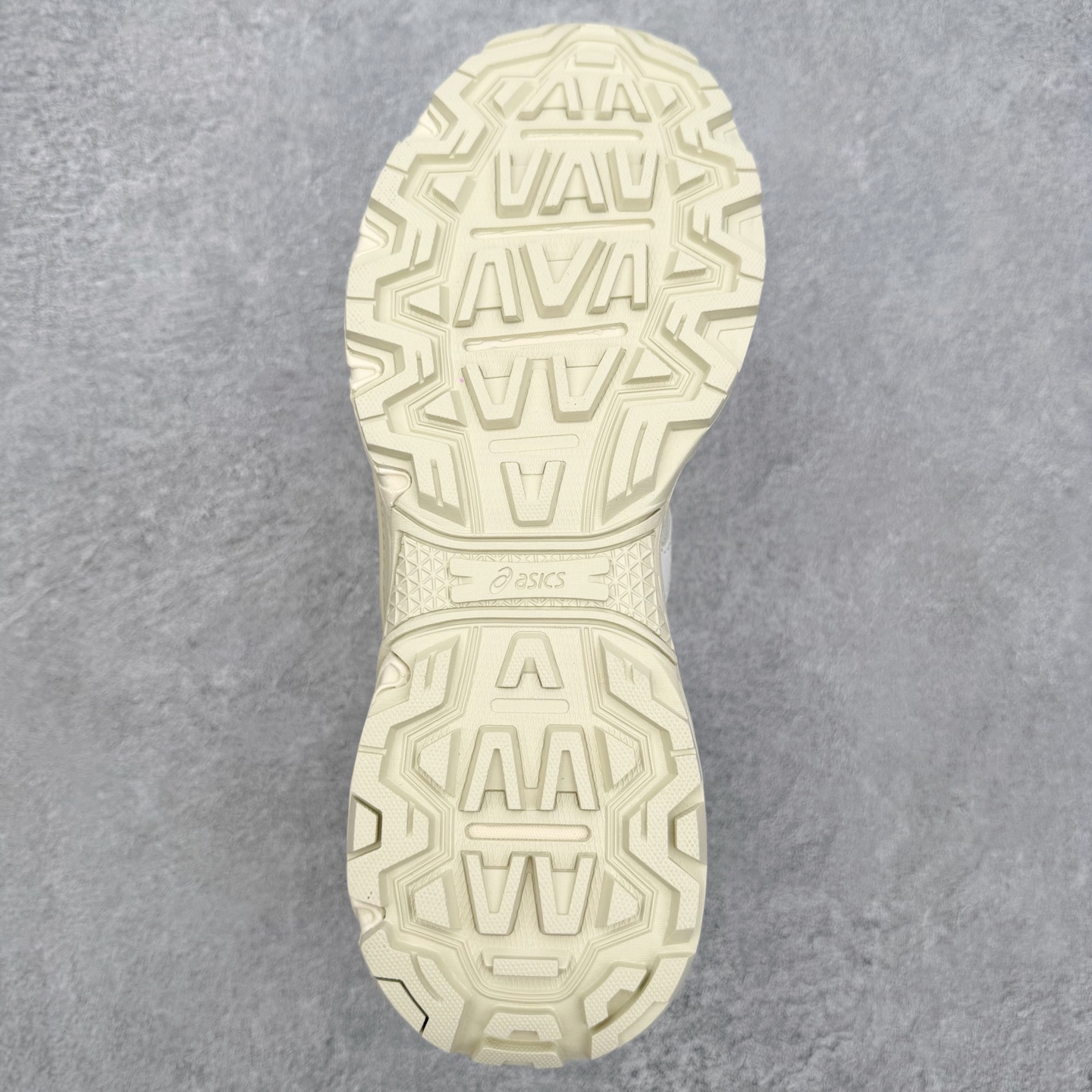Asics Gel-Venturem 6 亚瑟士舒适透气运动跑鞋 #鞋面采用新的单丝纤维工程网布鞋面，提