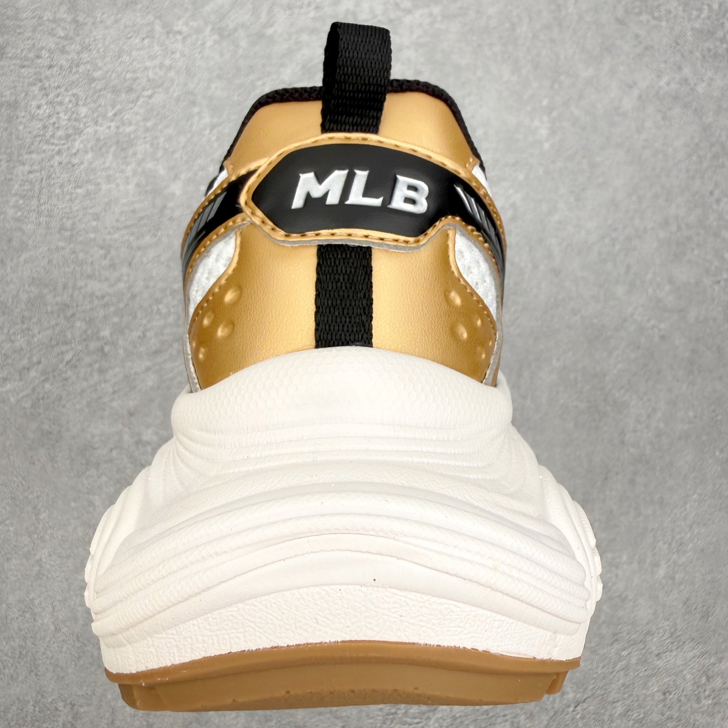 ＃福利特价‼️MLB Winner Chunky 潮酷百搭增高复古做旧波浪曲线厚底赛博老爹鞋 男女同款 