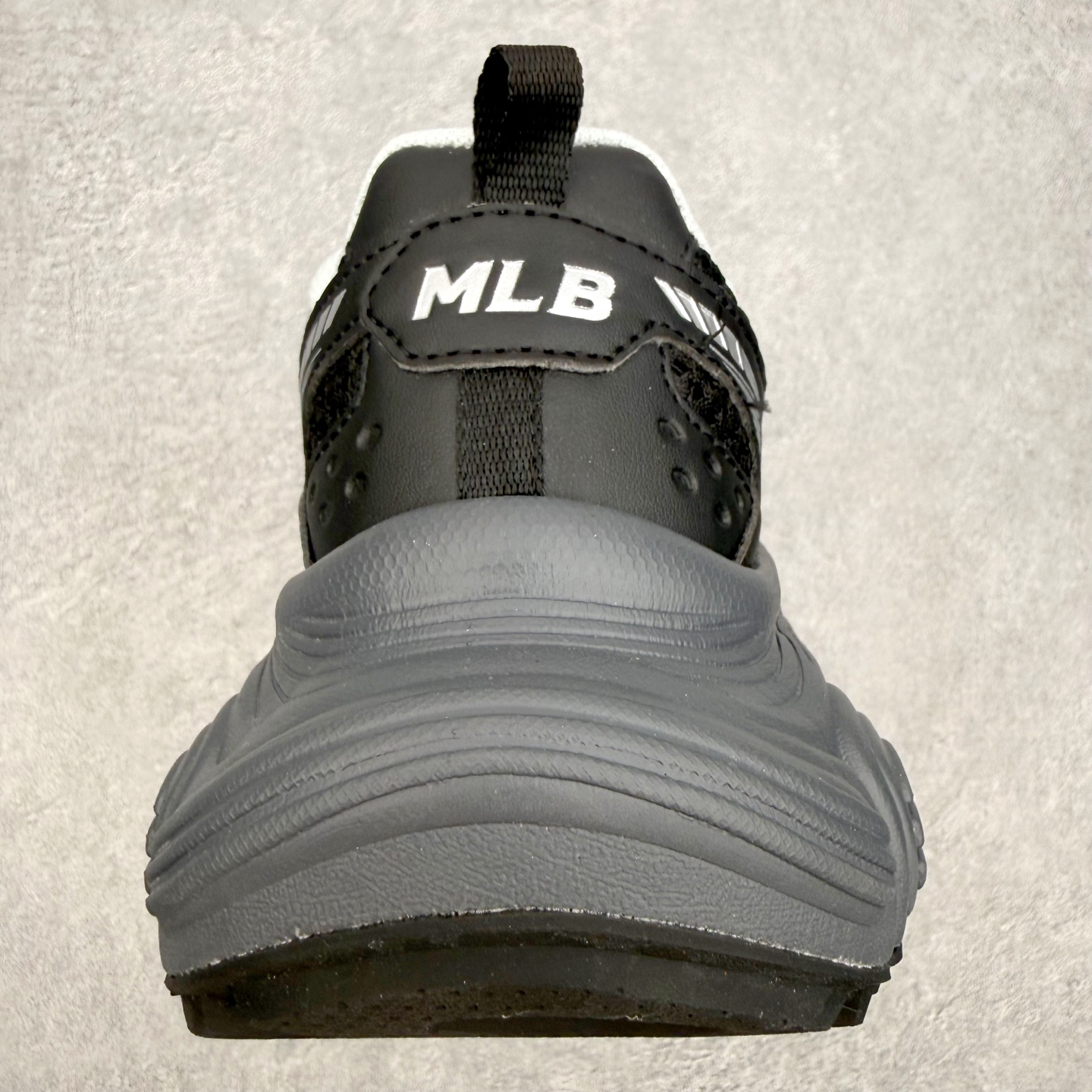 ＃福利特价‼️MLB Winner Chunky 潮酷百搭增高复古做旧波浪曲线厚底赛博老爹鞋 男女同款 