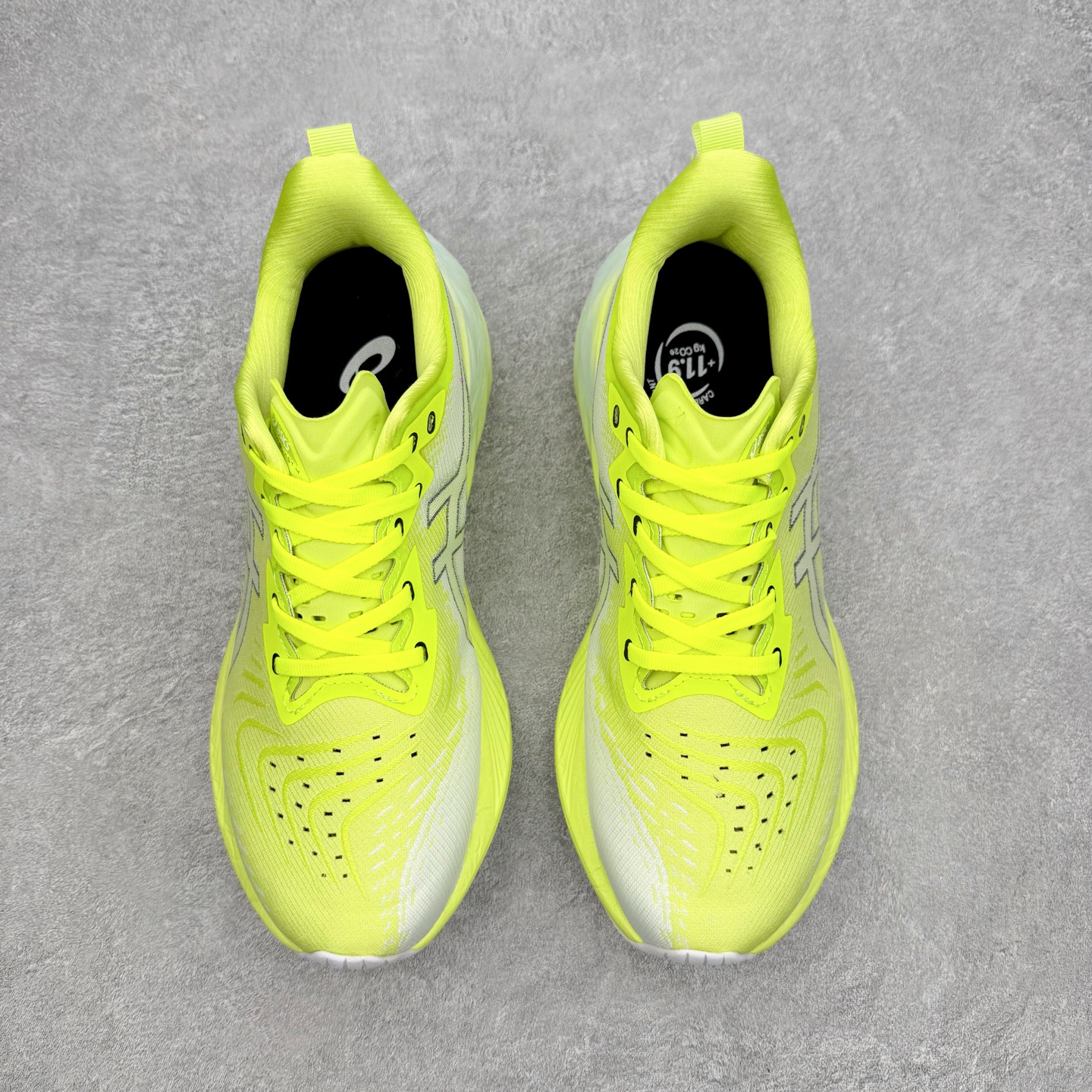 ＃特价福利‼️ASICS NOVABLAST 4 亚瑟士舒适缓震跑鞋 鞋面从NOVABLAST 3的工程