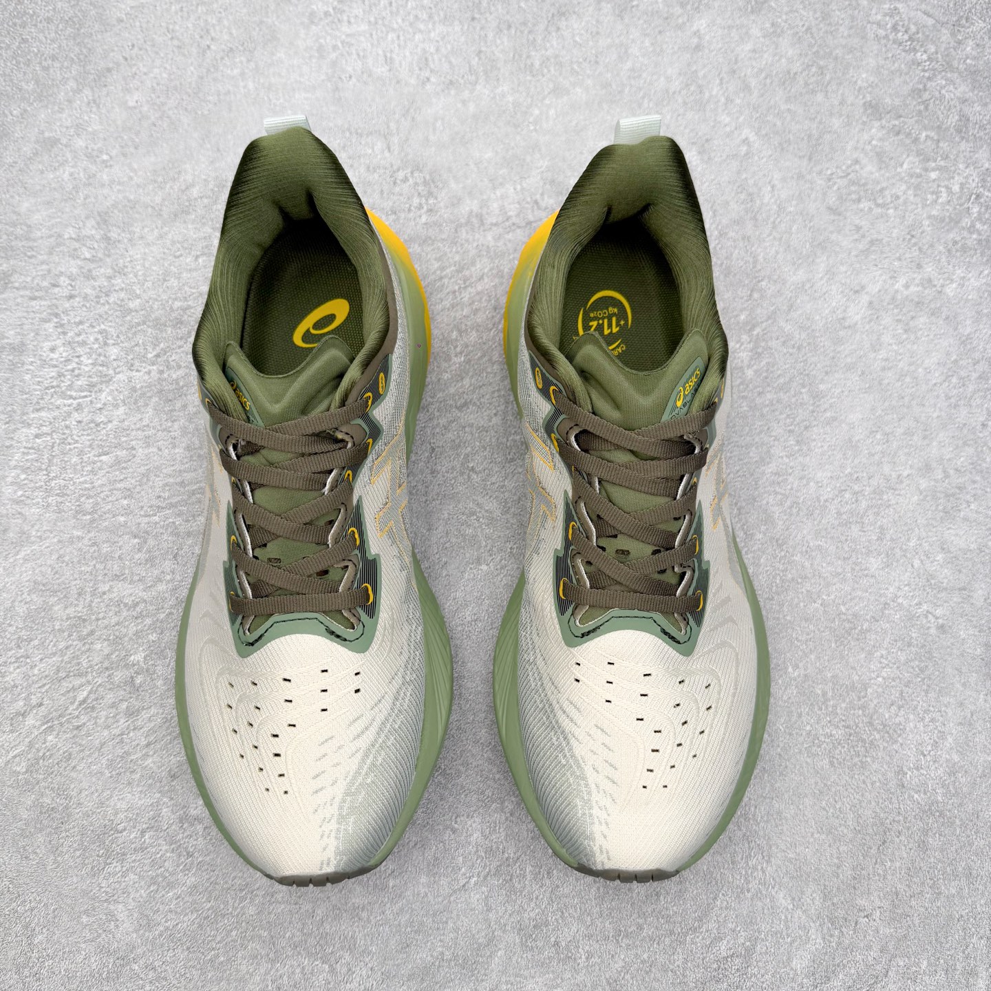 ＃特价福利‼️ASICS NOVABLAST 4 亚瑟士舒适缓震跑鞋 鞋面从NOVABLAST 3的工程