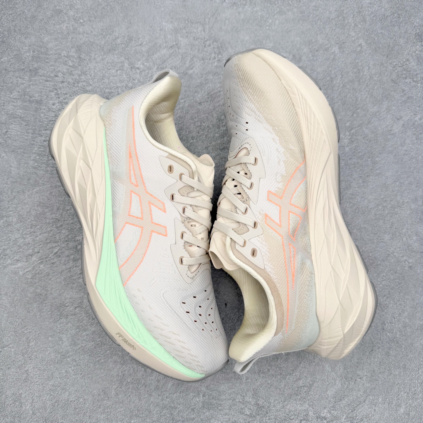 ＃特价福利‼️ASICS NOVABLAST 4 亚瑟士舒适缓震跑鞋 鞋面从NOVABLAST 3的工程