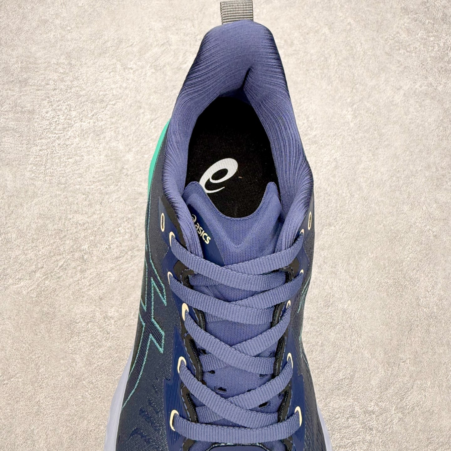 ＃特价福利‼️ASICS NOVABLAST 4 亚瑟士舒适缓震跑鞋 鞋面从NOVABLAST 3的工程