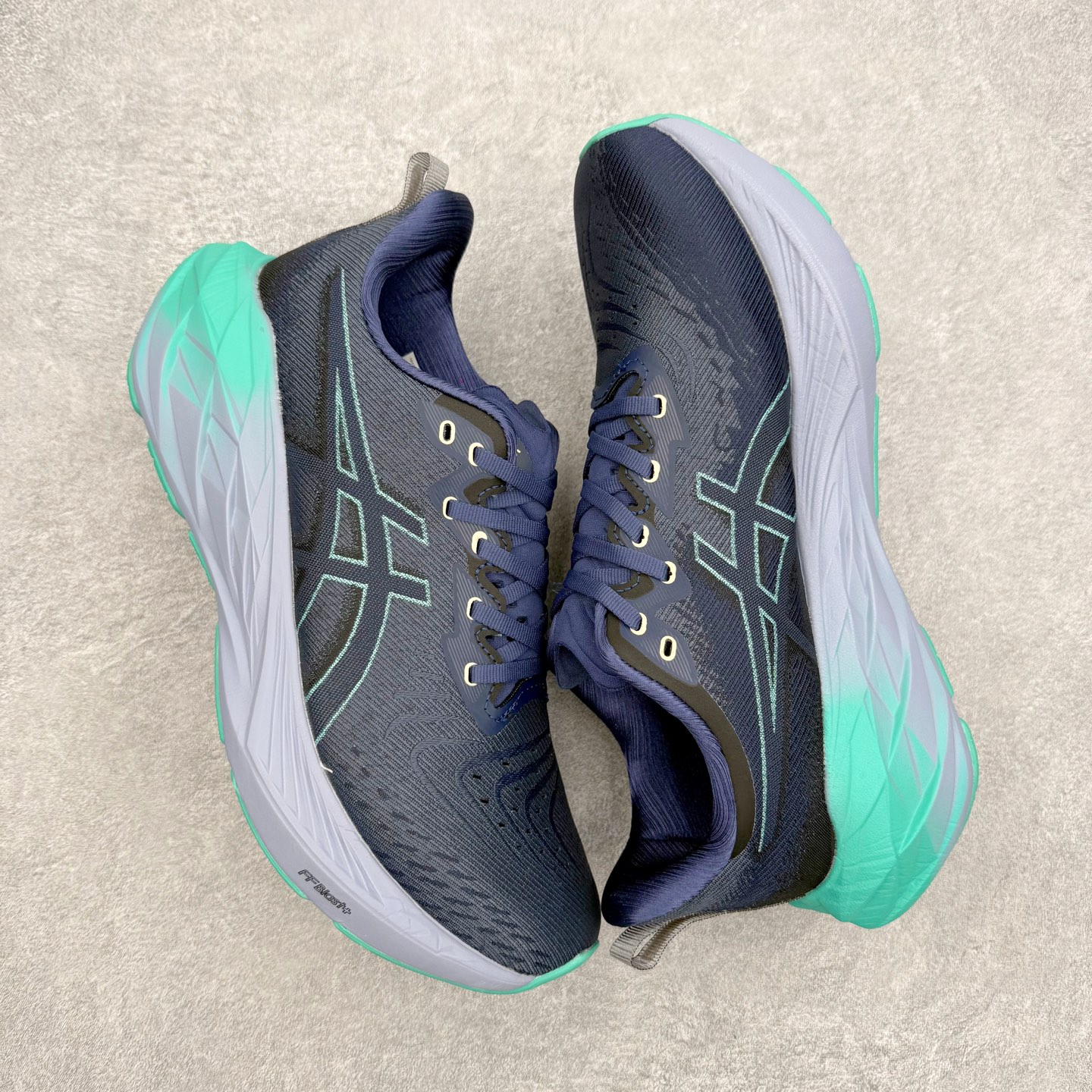 ＃特价福利‼️ASICS NOVABLAST 4 亚瑟士舒适缓震跑鞋 鞋面从NOVABLAST 3的工程