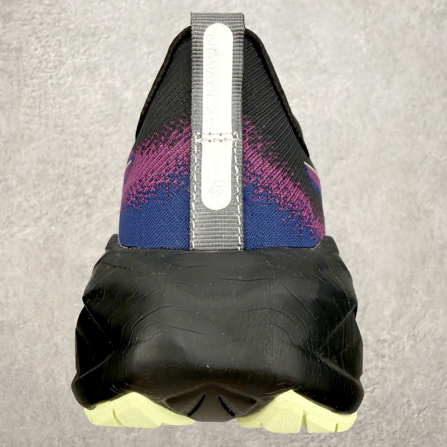 ＃特价福利‼️ASICS NOVABLAST 4 亚瑟士舒适缓震跑鞋 鞋面从NOVABLAST 3的工程
