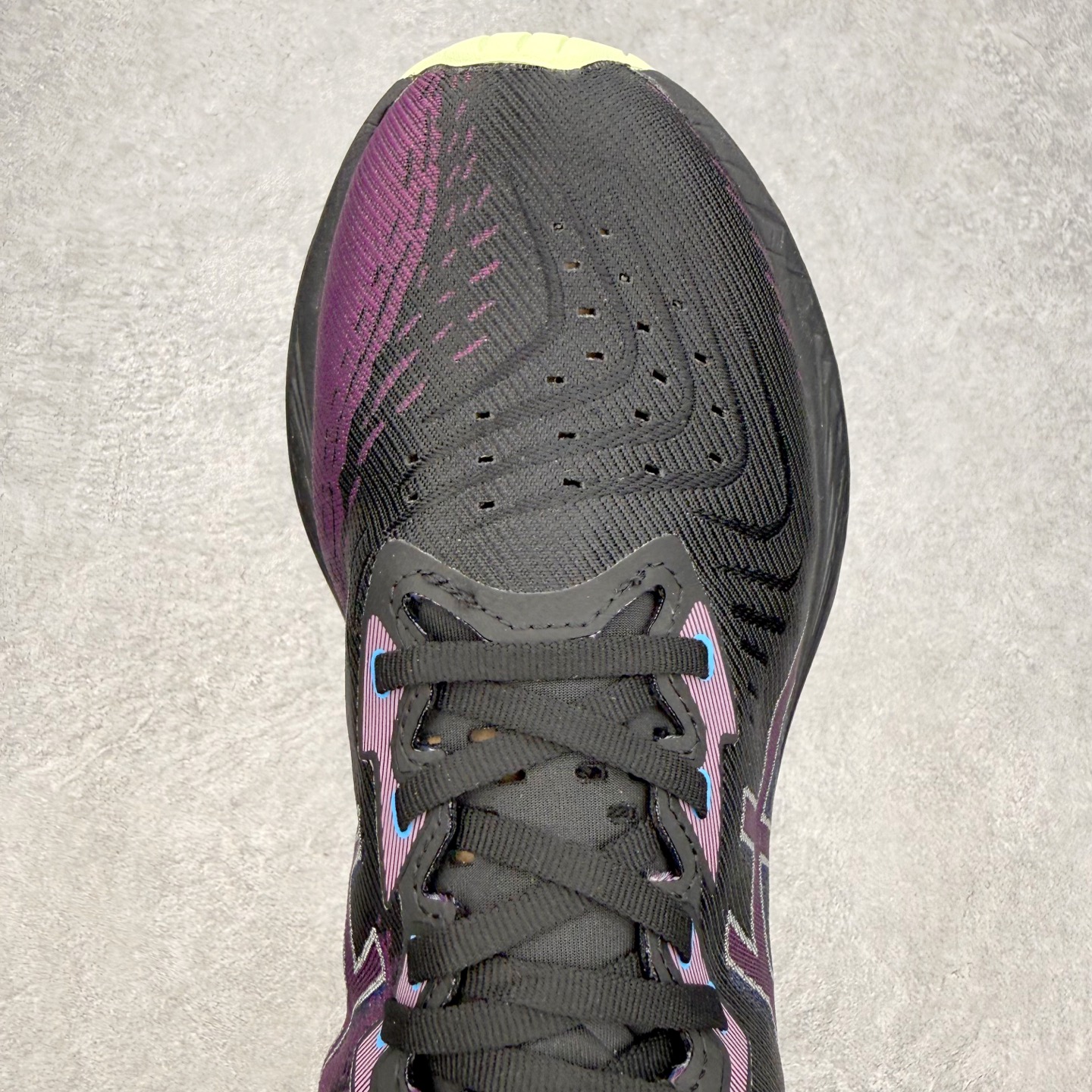 ＃特价福利‼️ASICS NOVABLAST 4 亚瑟士舒适缓震跑鞋 鞋面从NOVABLAST 3的工程