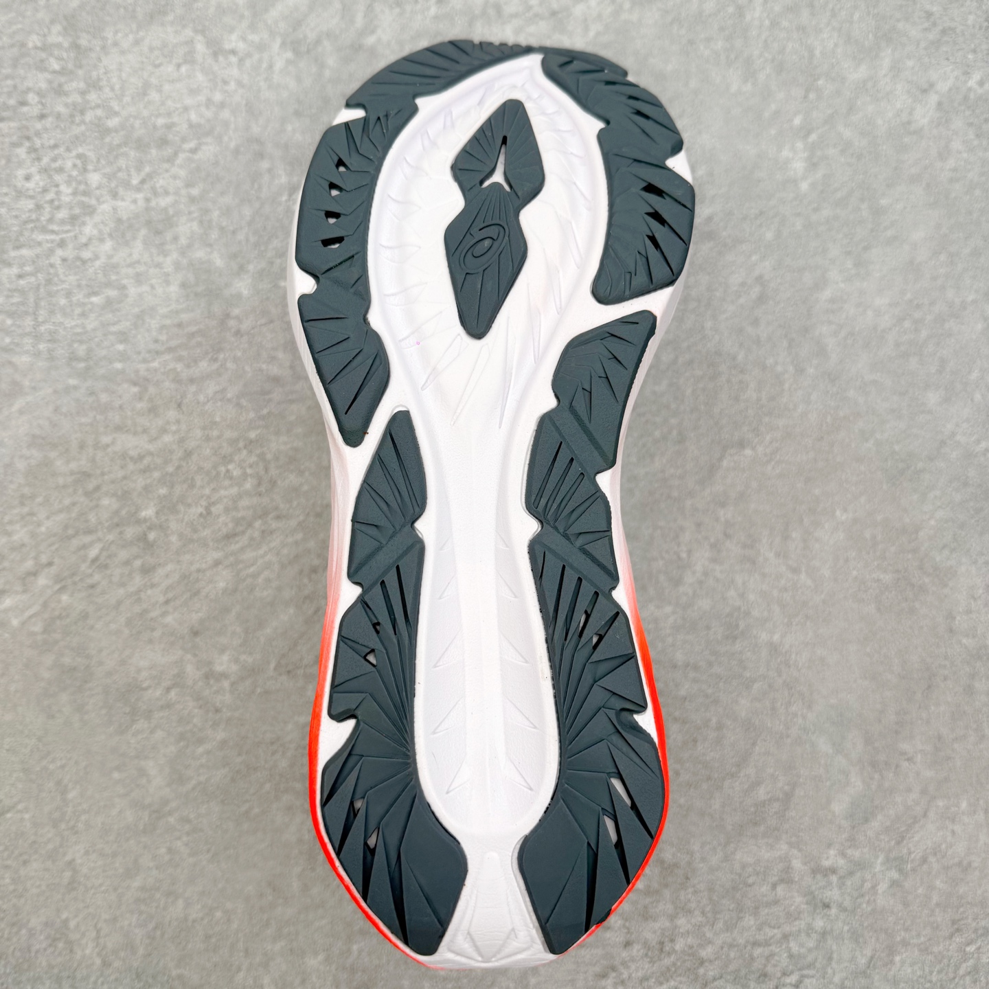 ＃特价福利‼️ASICS NOVABLAST 4 亚瑟士舒适缓震跑鞋 鞋面从NOVABLAST 3的工程