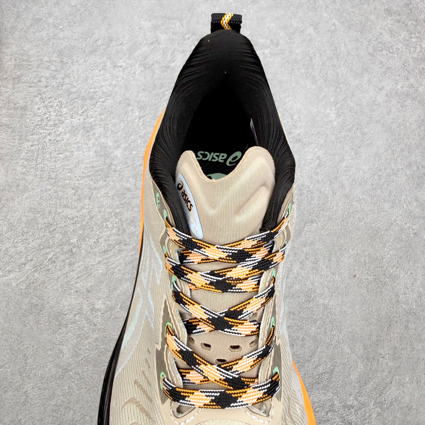 ＃特价福利‼️ASICS NOVABLAST 4 亚瑟士舒适缓震跑鞋 鞋面从NOVABLAST 3的工程
