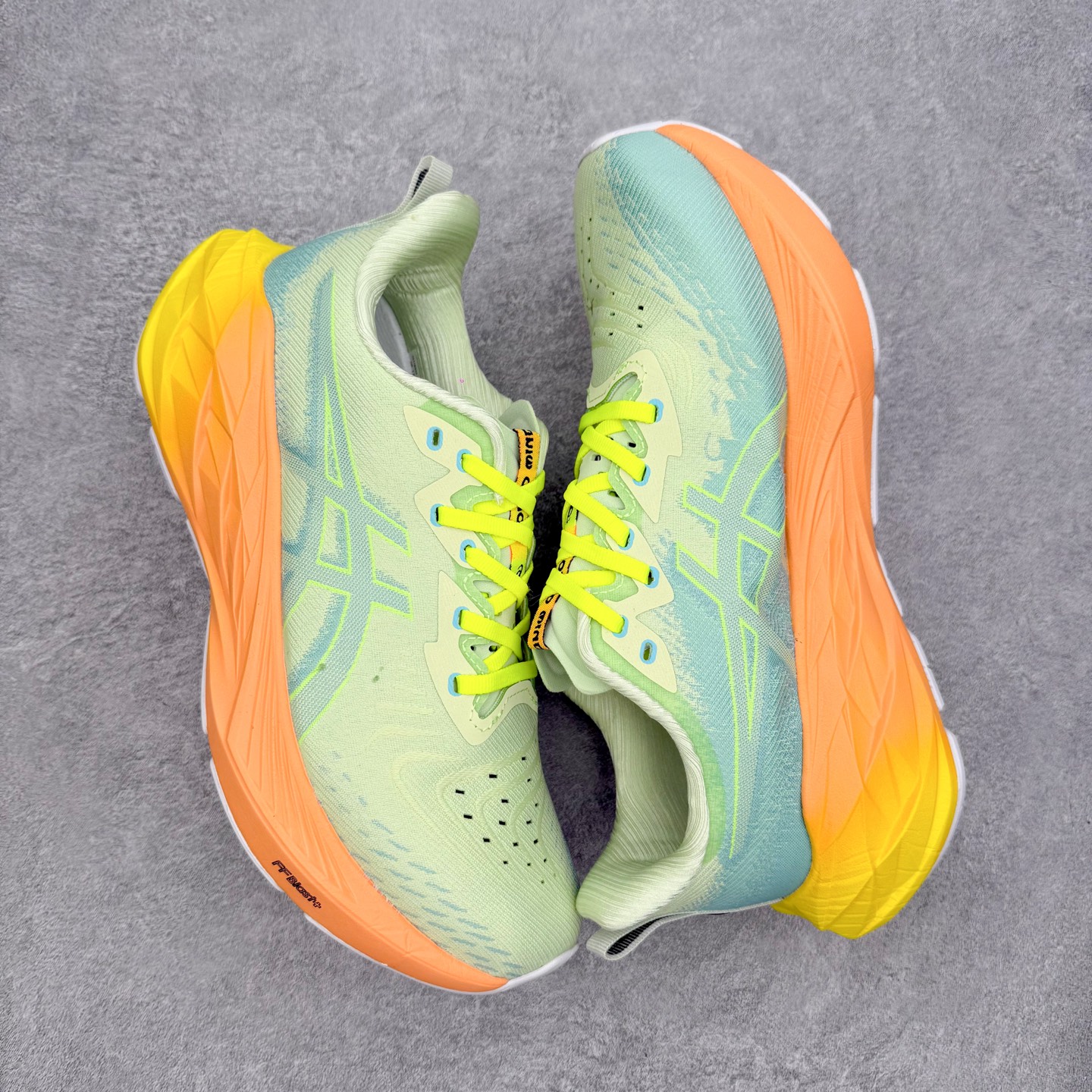 ＃特价福利‼️ASICS NOVABLAST 4 亚瑟士舒适缓震跑鞋 鞋面从NOVABLAST 3的工程