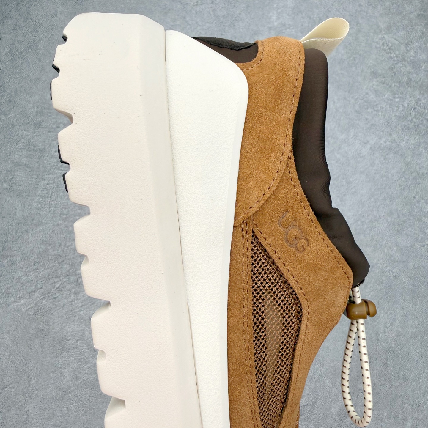＃SP原厂 UGG 4995 Heritage Utility 经典再造牛剖层革百搭圆头低帮生活休闲鞋 