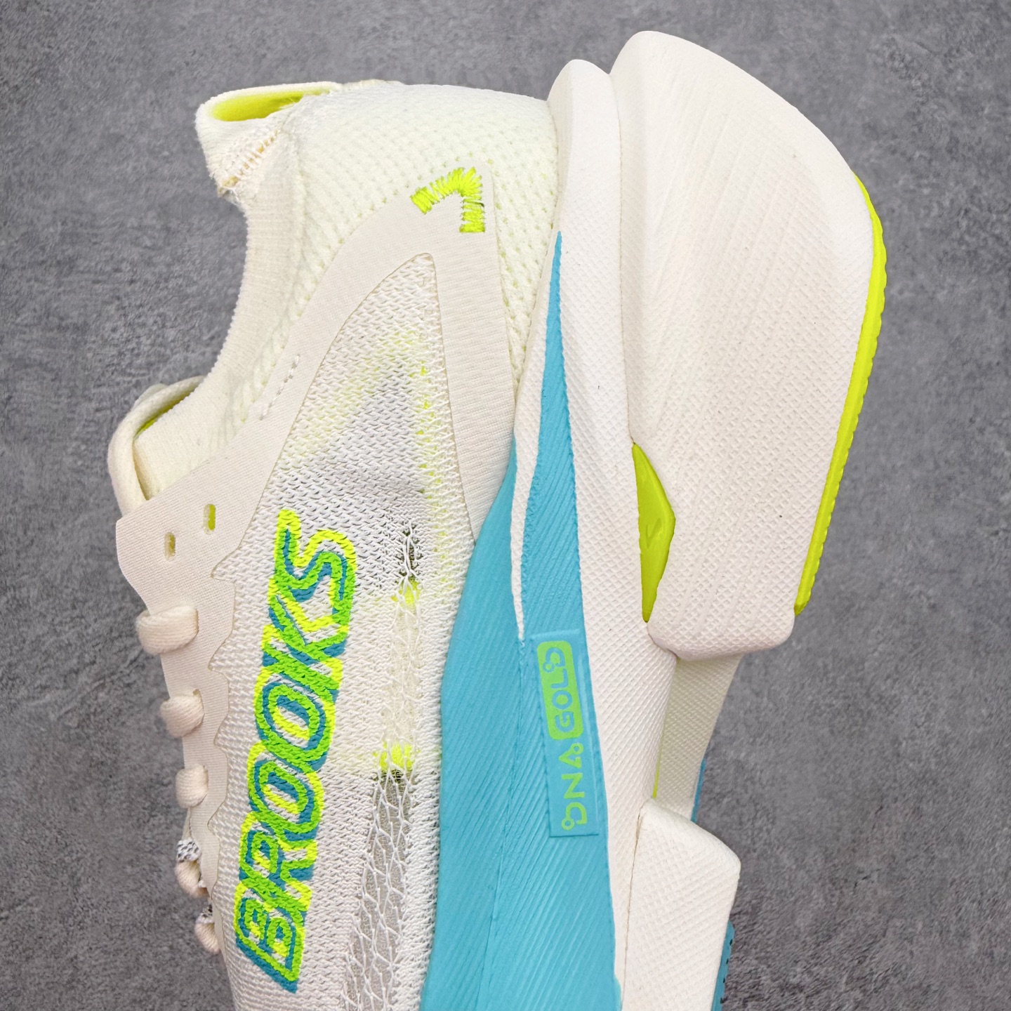 Brooks布鲁克斯 Hyperion Max 3 时尚舒适减震耐磨透气低帮跑步鞋 Brooks 四大跑