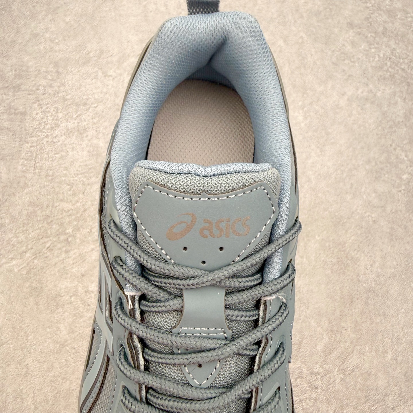 Asics Gel-Venturem 6 亚瑟士舒适透气运动跑鞋 #鞋面采用新的单丝纤维工程网布鞋面，提