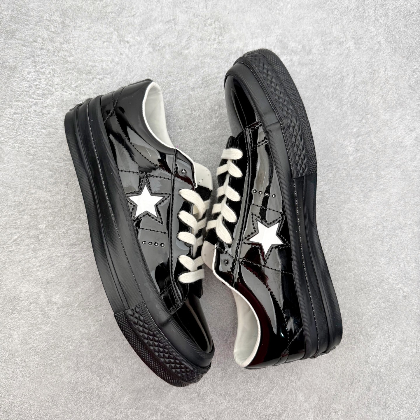 Converse ONE STAR 95匡威亮面漆皮黑武士经典舒适低帮休闲硫化板鞋以经典One Star