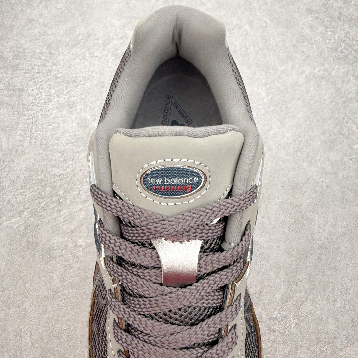 ＃纯原福利‼️New Balance NB2002系列 男女休闲慢跑鞋 必备的时髦单品之一 最新出的20