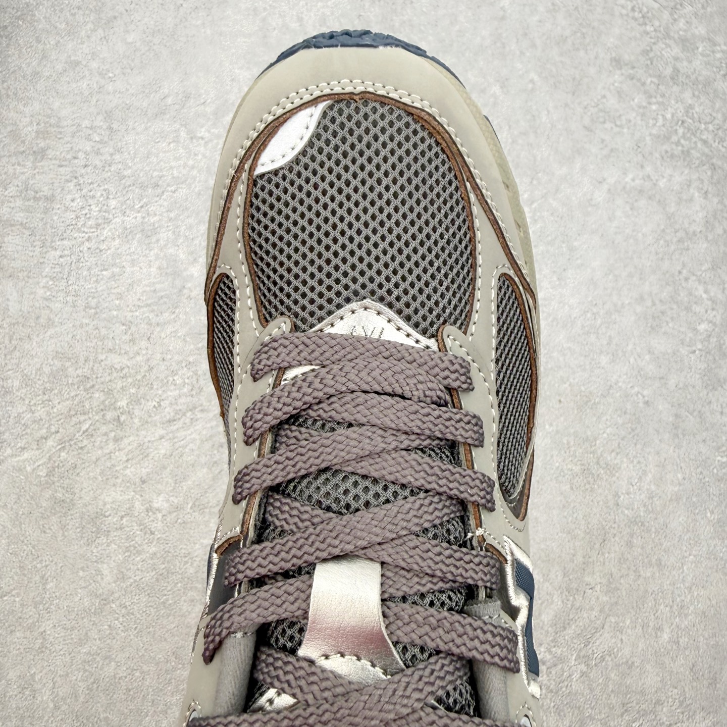 ＃纯原福利‼️New Balance NB2002系列 男女休闲慢跑鞋 必备的时髦单品之一 最新出的20
