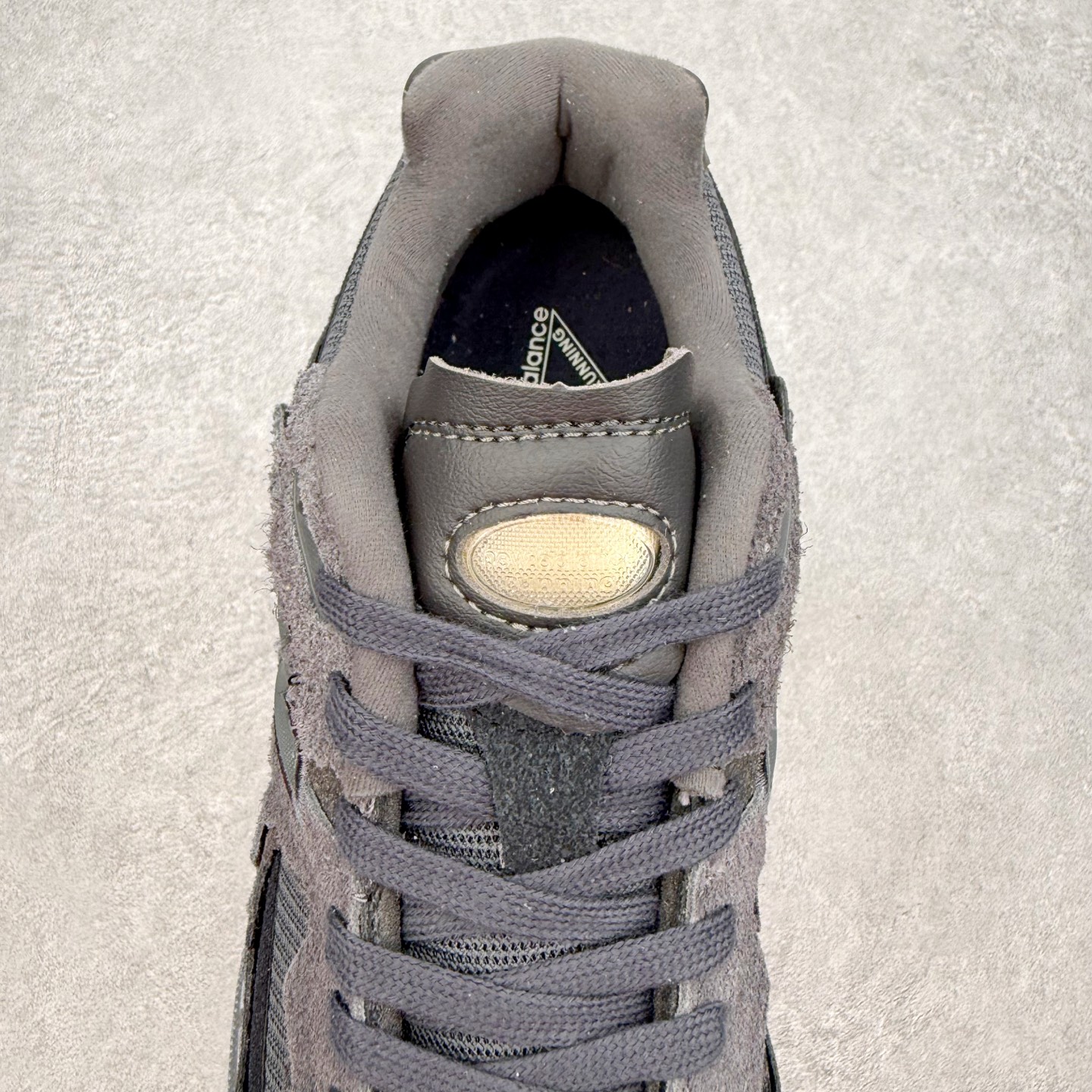 ＃纯原福利‼️New Balance NB2002系列 男女休闲慢跑鞋 必备的时髦单品之一 最新出的20