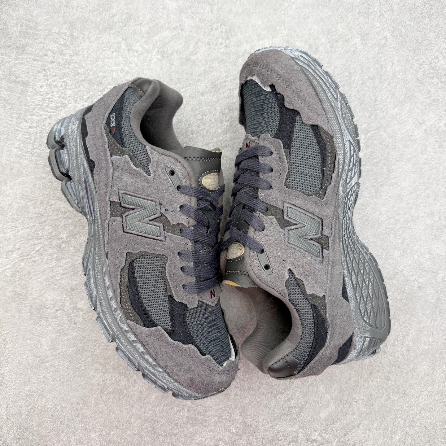 ＃纯原福利‼️New Balance NB2002系列 男女休闲慢跑鞋 必备的时髦单品之一 最新出的20