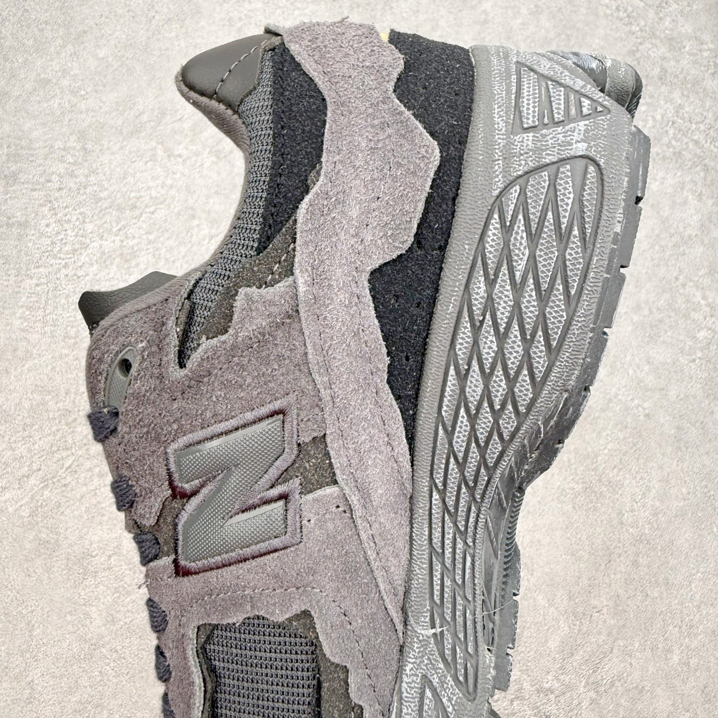 ＃纯原福利‼️New Balance NB2002系列 男女休闲慢跑鞋 必备的时髦单品之一 最新出的20