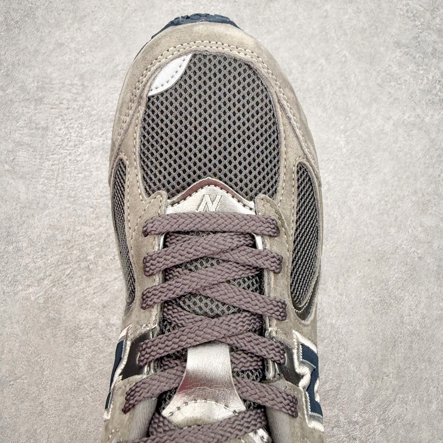 ＃纯原福利‼️New Balance NB2002系列 男女休闲慢跑鞋 必备的时髦单品之一 最新出的20