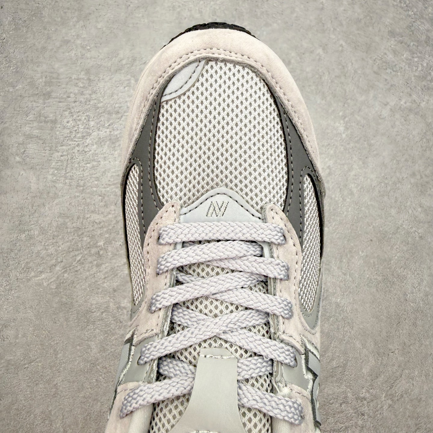 ＃纯原福利‼️New Balance NB2002系列 男女休闲慢跑鞋 必备的时髦单品之一 最新出的20