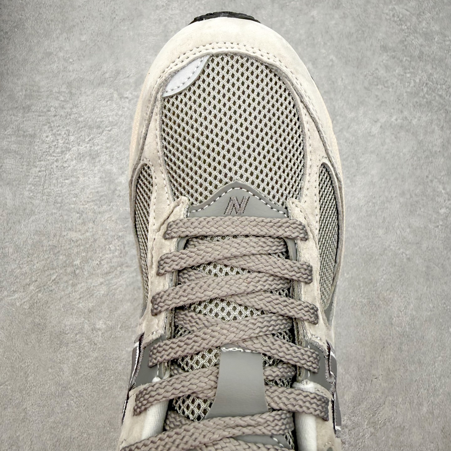 ＃纯原福利‼️New Balance NB2002系列 男女休闲慢跑鞋 必备的时髦单品之一 最新出的20