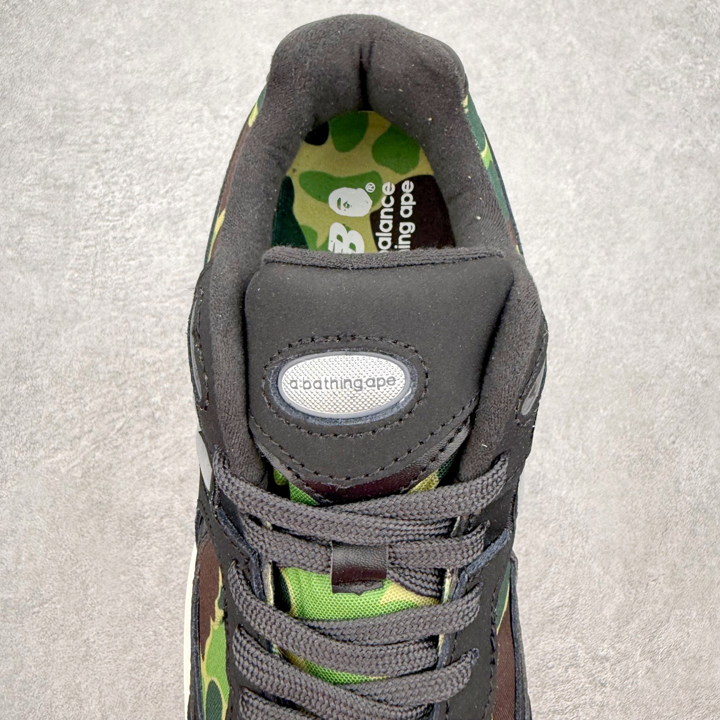 ＃纯原福利‼️New Balance NB2002系列 男女休闲慢跑鞋 必备的时髦单品之一 最新出的20