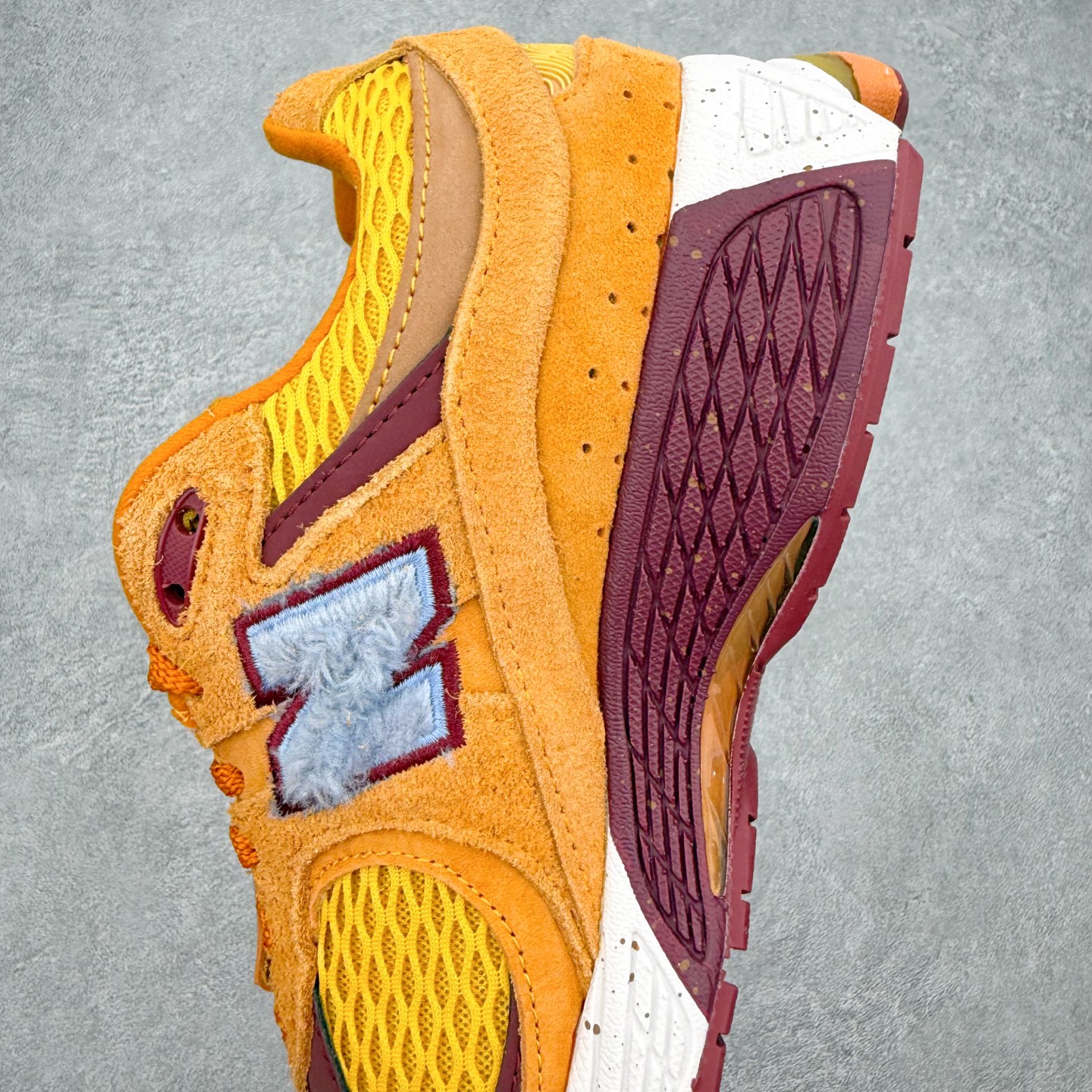 ＃纯原福利‼️New Balance NB2002系列 男女休闲慢跑鞋 必备的时髦单品之一 最新出的20