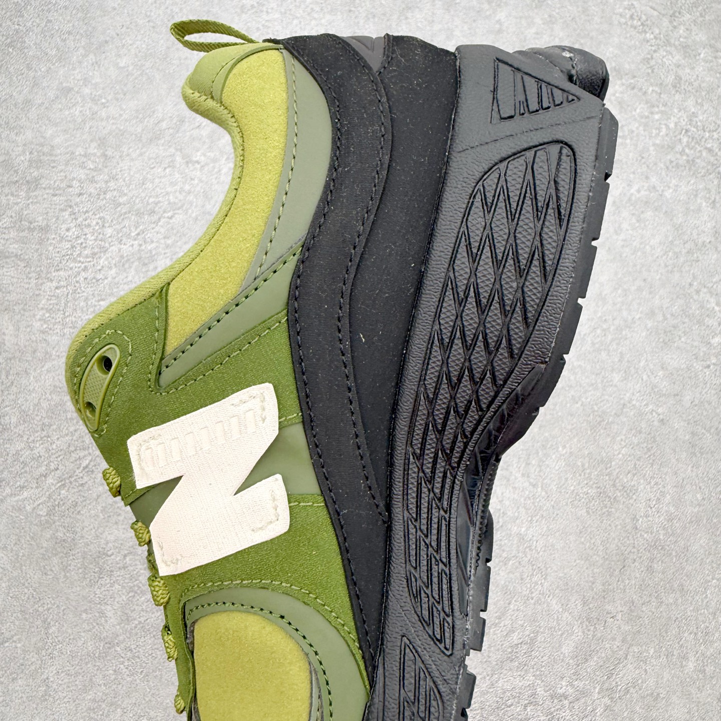 ＃纯原福利‼️New Balance NB2002系列 男女休闲慢跑鞋 必备的时髦单品之一 最新出的20
