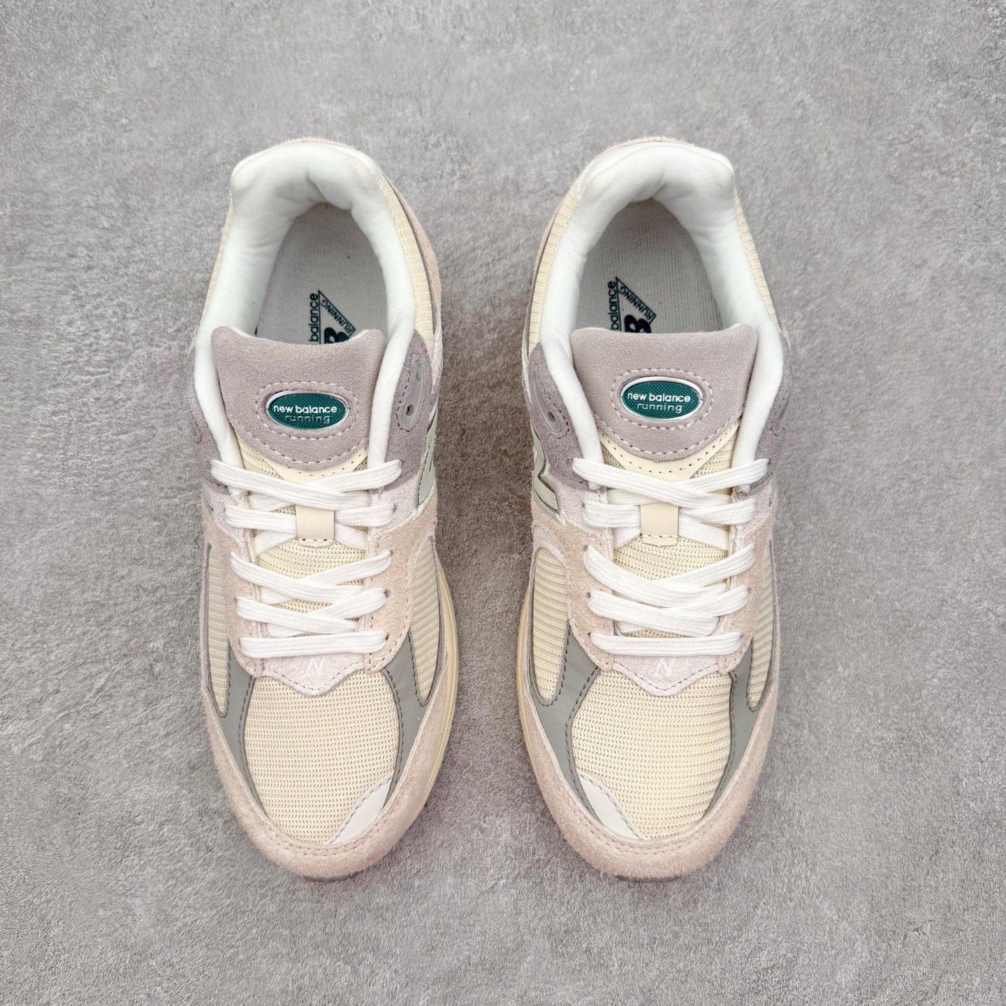 ＃纯原福利‼️New Balance NB2002系列 男女休闲慢跑鞋 必备的时髦单品之一 最新出的20