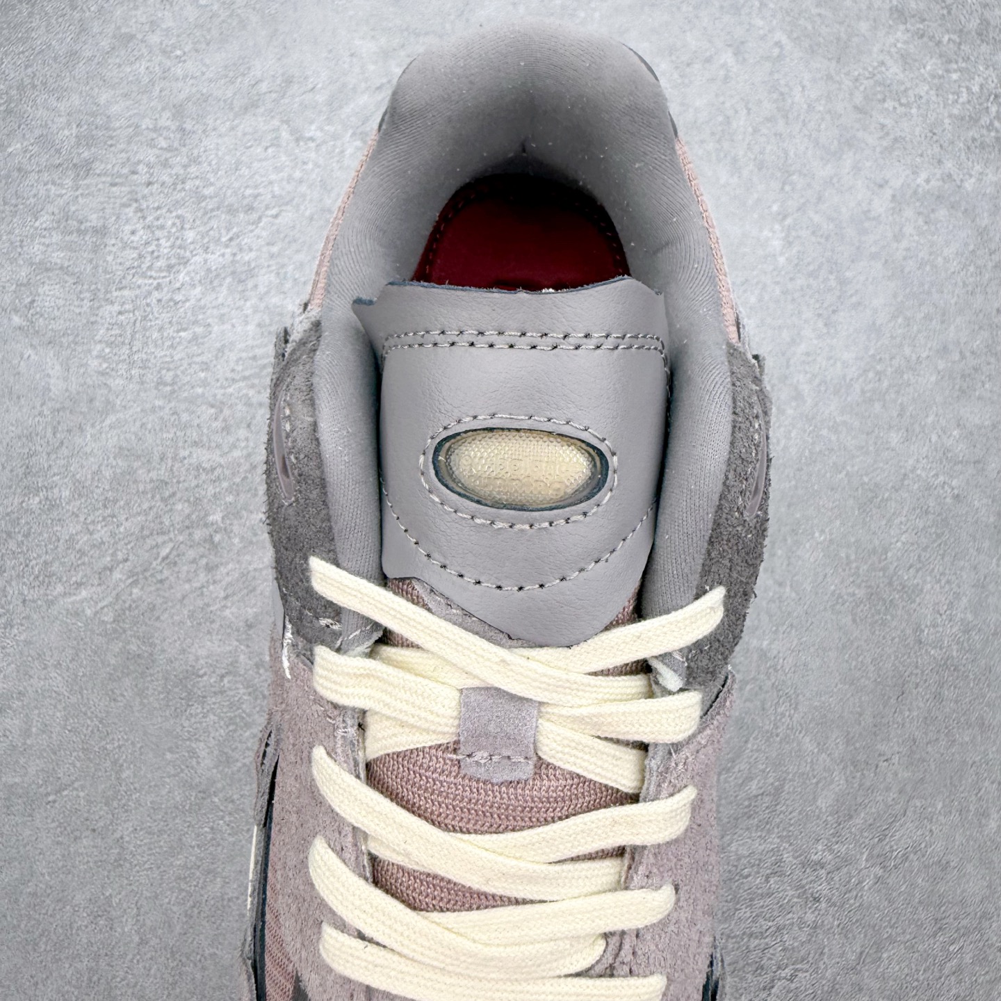 ＃纯原福利‼️New Balance NB2002系列 男女休闲慢跑鞋 必备的时髦单品之一 最新出的20