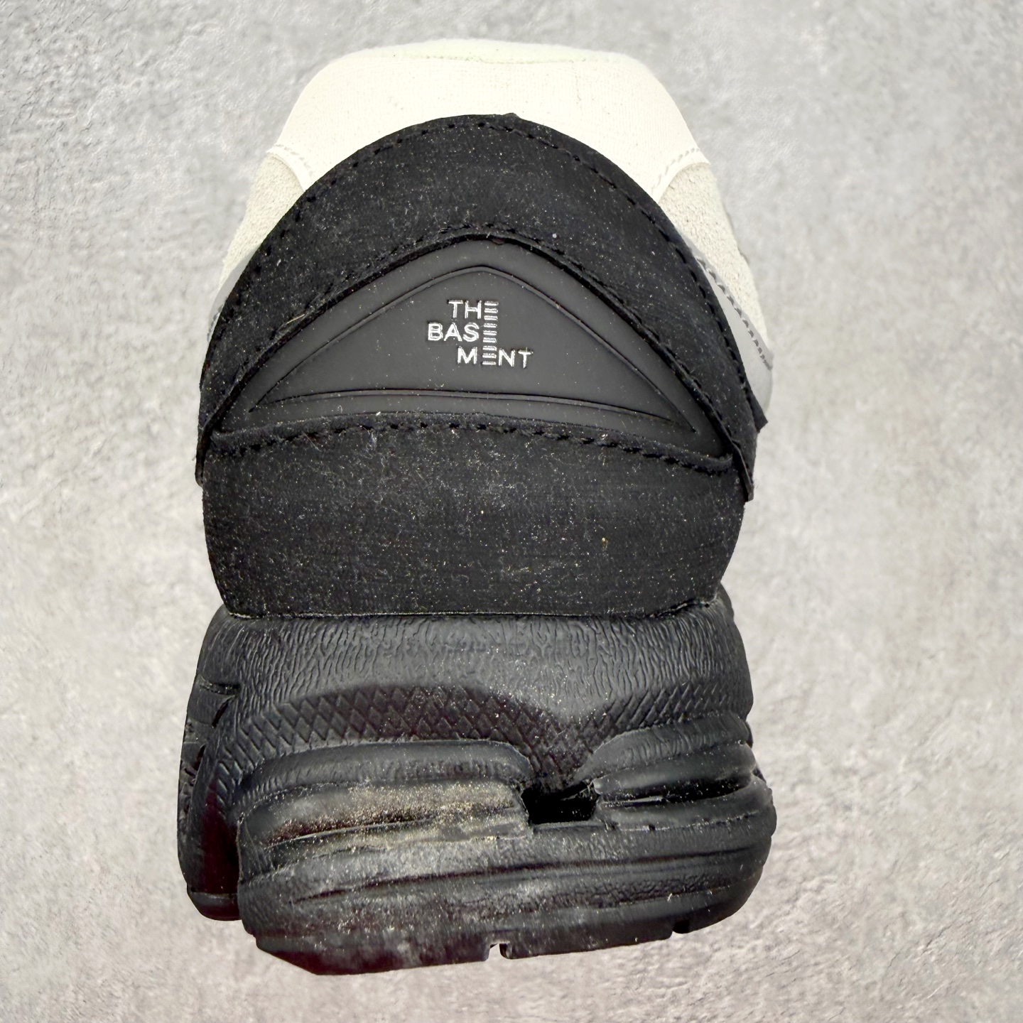 ＃纯原福利‼️New Balance NB2002系列 男女休闲慢跑鞋 必备的时髦单品之一 最新出的20