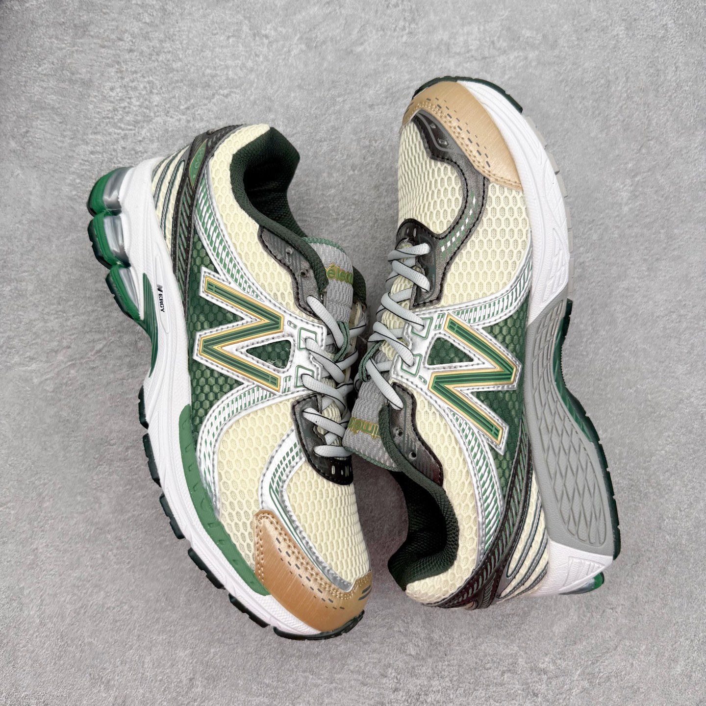 ＃福利特价‼️New Balance NB860 新百伦舒适美式复古织物皮革减震透气支撑低帮休闲跑步鞋 