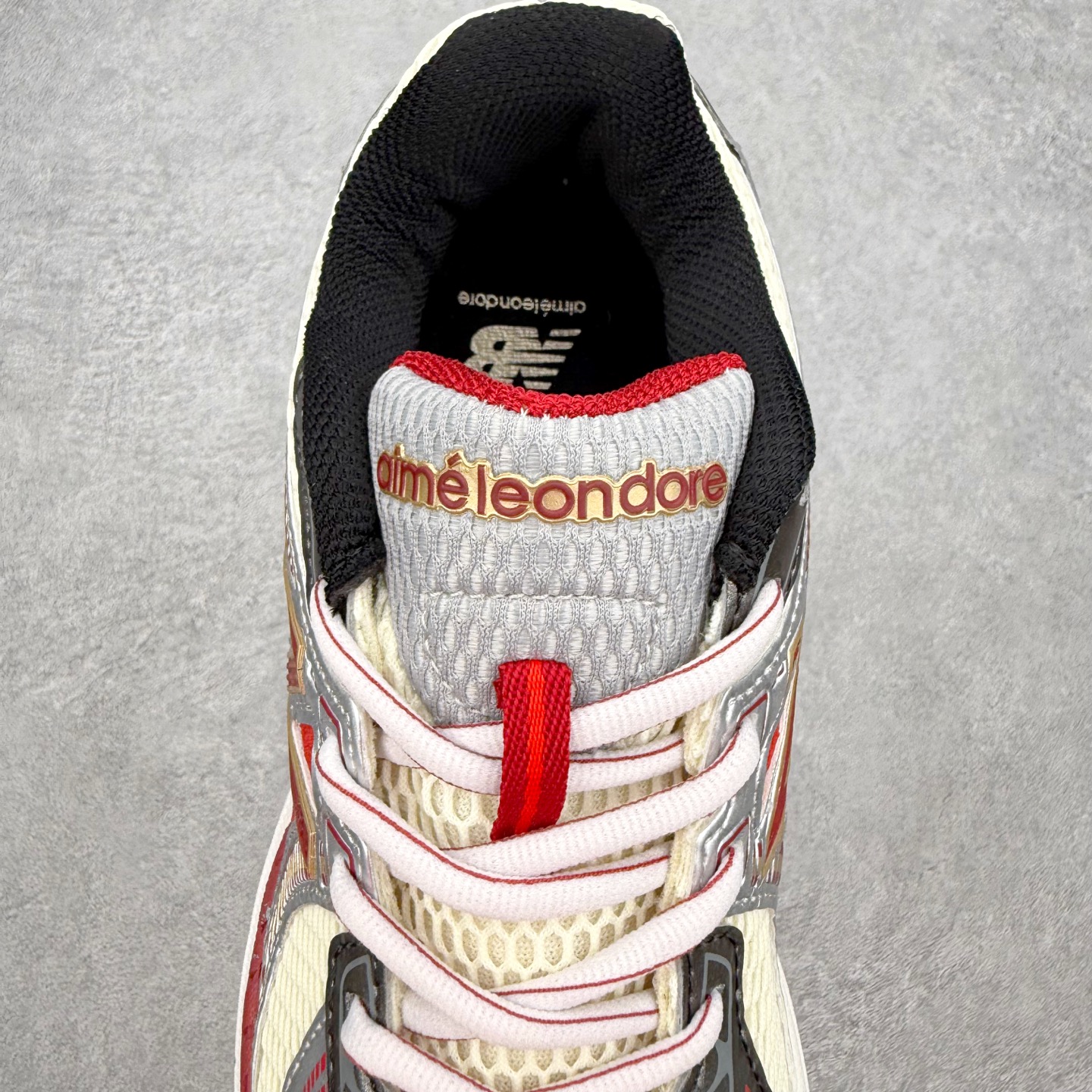 ＃福利特价‼️New Balance NB860 新百伦舒适美式复古织物皮革减震透气支撑低帮休闲跑步鞋 
