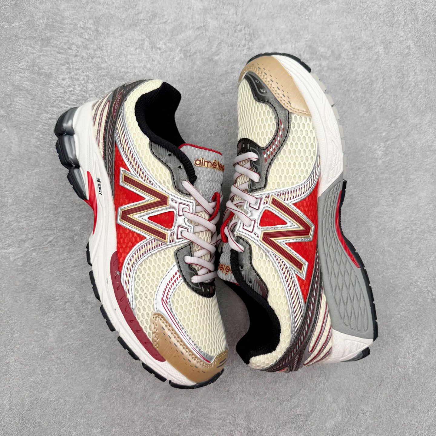 ＃福利特价‼️New Balance NB860 新百伦舒适美式复古织物皮革减震透气支撑低帮休闲跑步鞋 