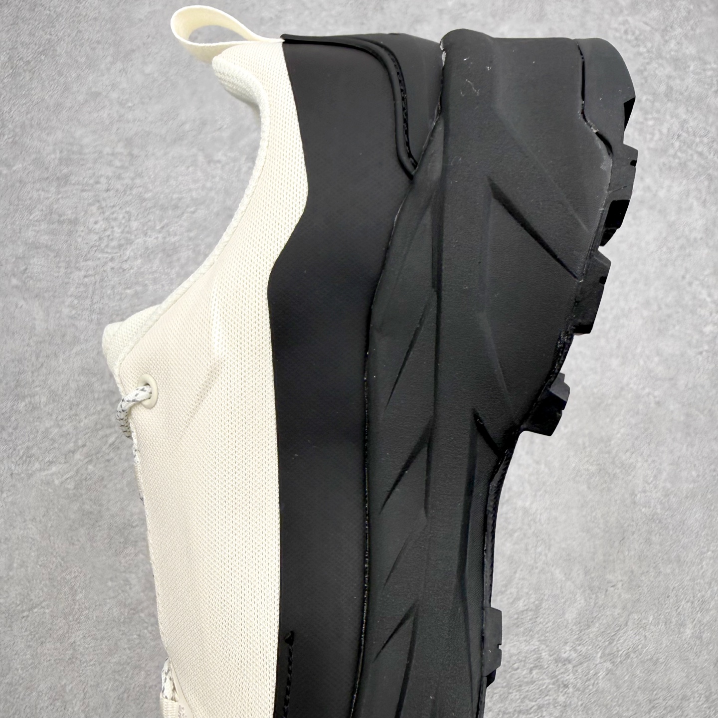 可隆KOLON SPORT MA APPROACH VENTI户外V底止滑 防滑 徒步鞋 男女同款 KO