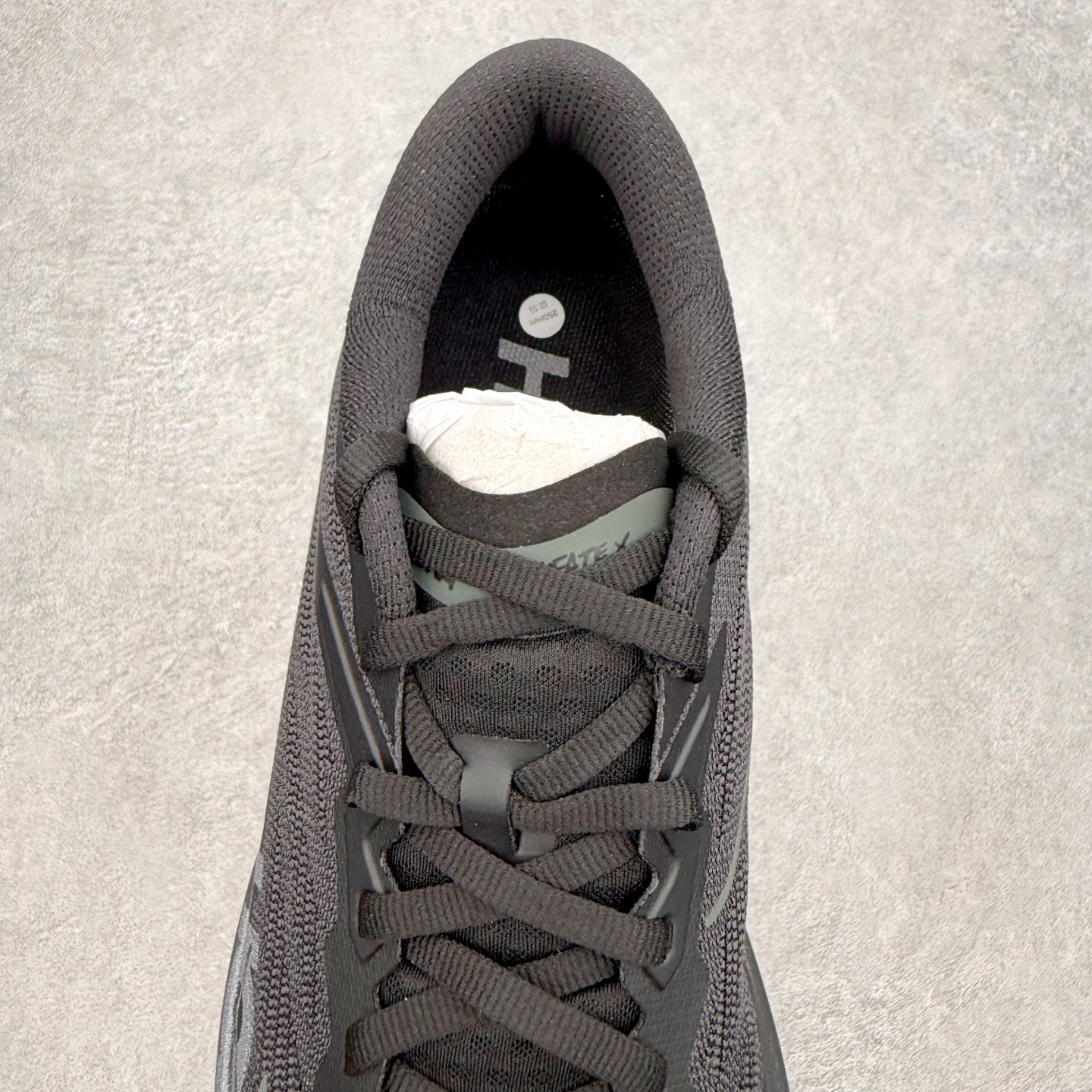 HOKA ONE ONE Mafate X 舒适轻盈低帮休闲越野跑步鞋 HOKA ONE ONE是来自美