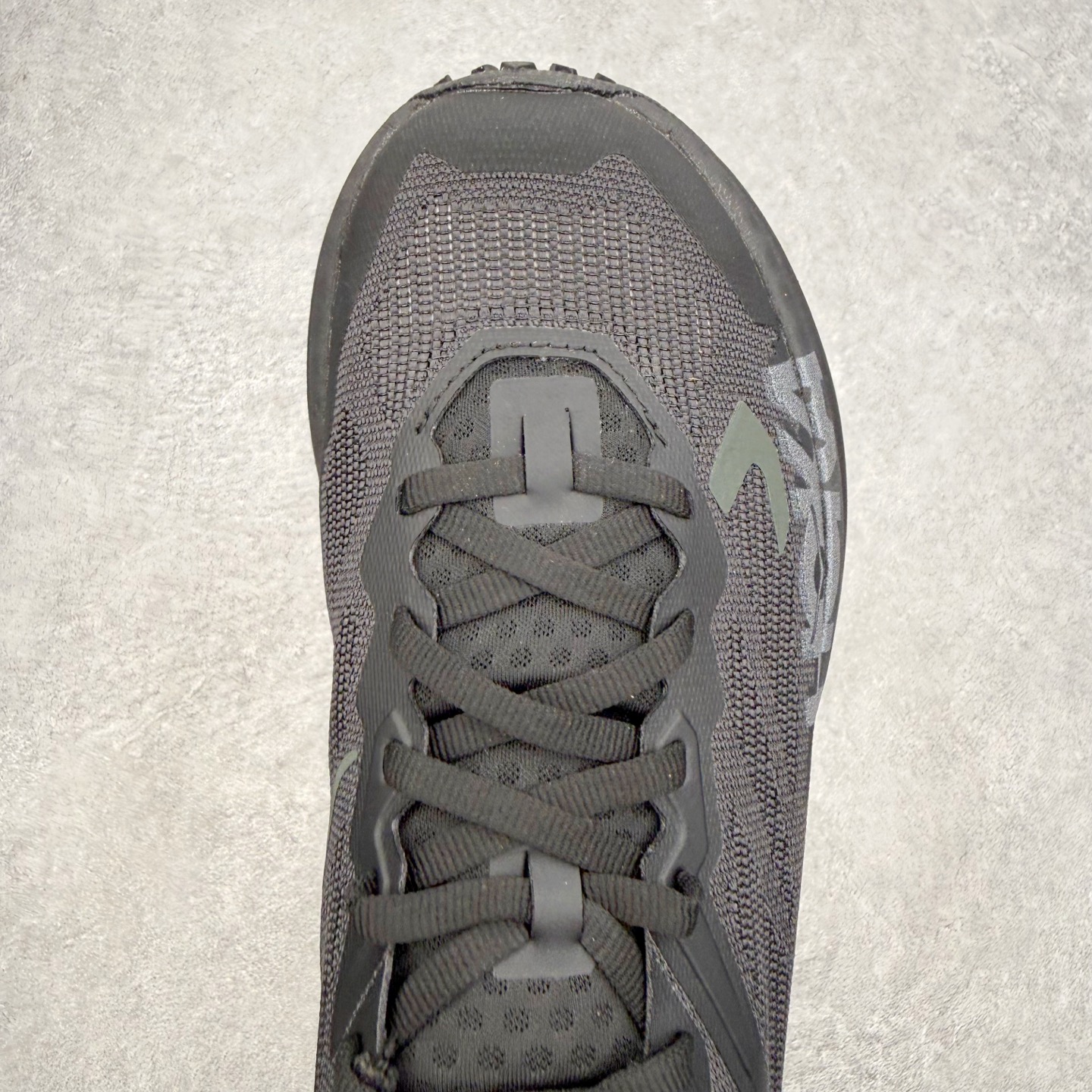 HOKA ONE ONE Mafate X 舒适轻盈低帮休闲越野跑步鞋 HOKA ONE ONE是来自美