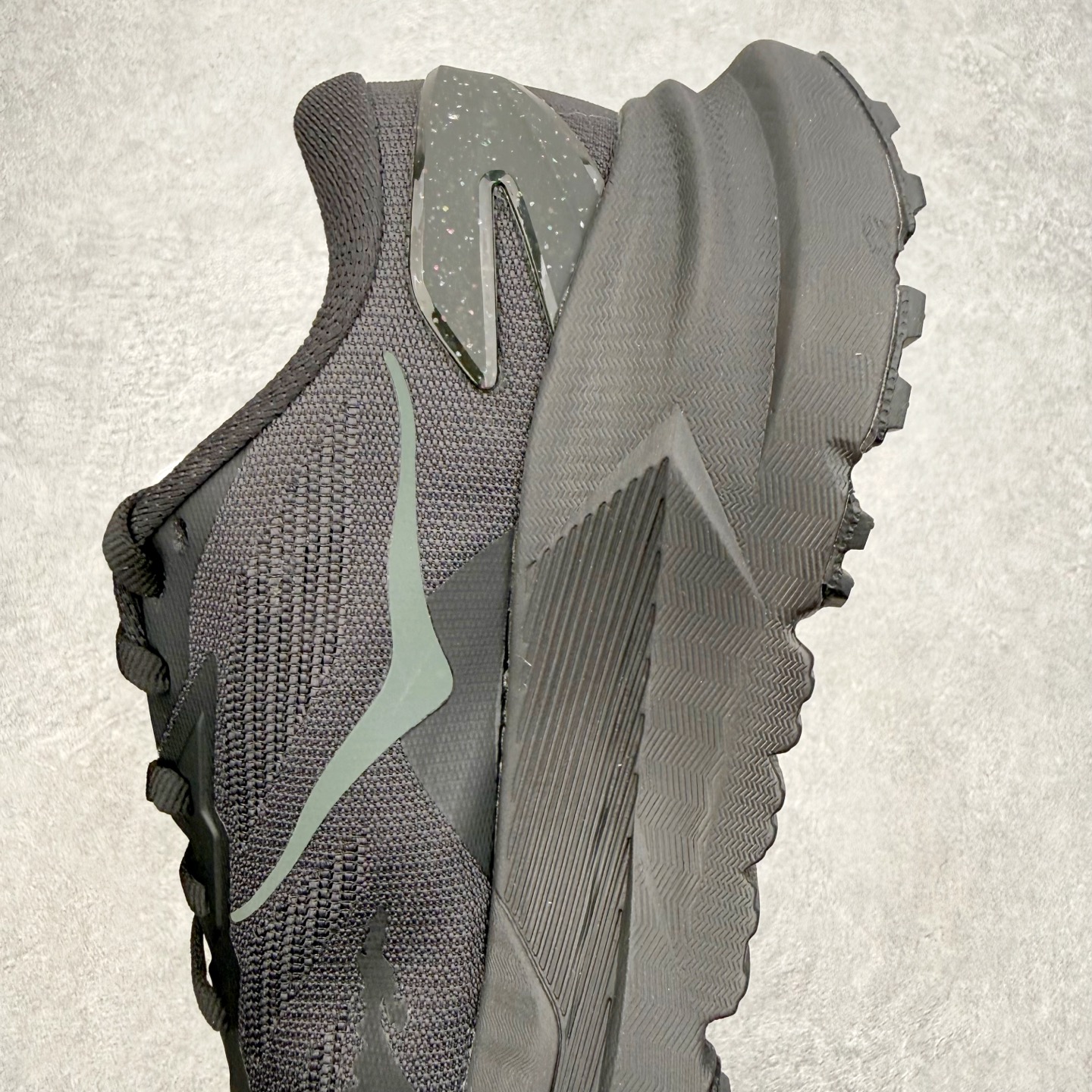 HOKA ONE ONE Mafate X 舒适轻盈低帮休闲越野跑步鞋 HOKA ONE ONE是来自美
