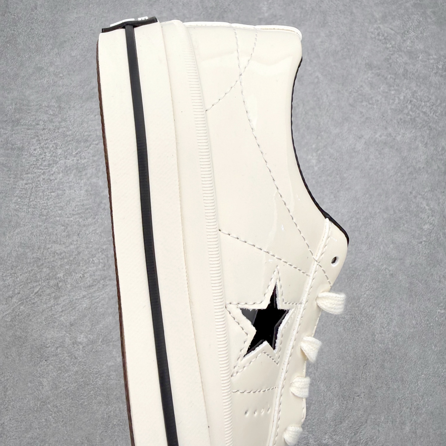Converse ONE STAR Leather匡威木村一星皮质白黑拼接经典舒适低帮休闲硫化板鞋以经典