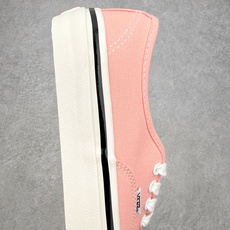 Vans Authentic 44 DX 蜜桃粉范斯官方 舒适百搭低帮休闲帆布鞋融合了Vans安纳海姆的 Vans Authentic 44 DX 蜜桃粉范斯官方 舒适百搭低帮休闲帆布鞋融合了Vans安纳海姆的