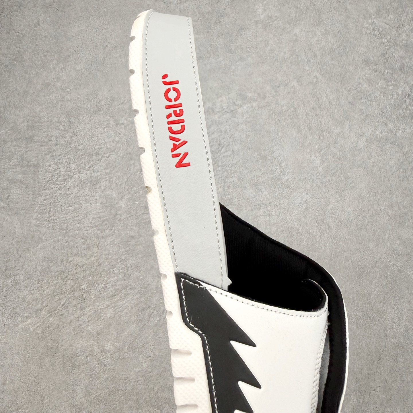 ＃原装级别 Air Jordan AJ5 Hydro Retro Slides 飞人运动拖鞋 经典的配色