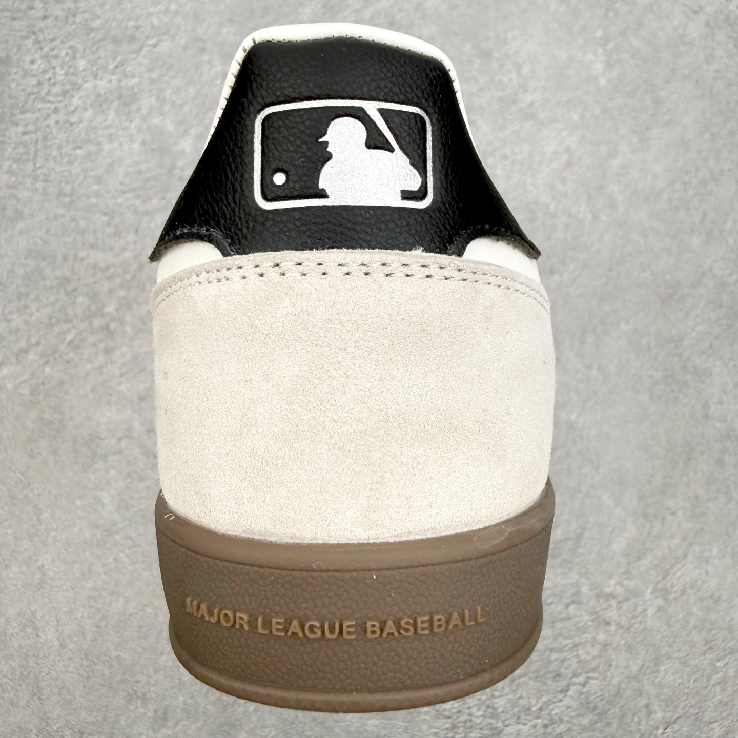 MLB 纽约洋基队 合成革 绒面革 时尚复古 休闲舒适百搭 高级质感 气质个性 薄底鞋 防滑轻便 低帮 