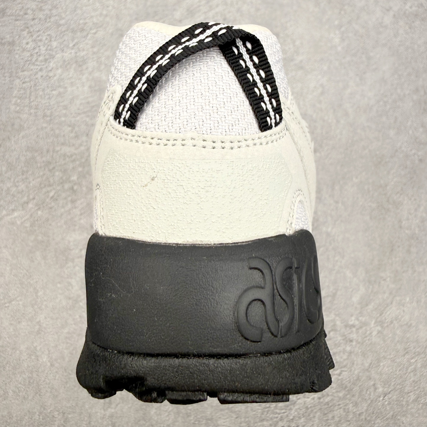 Asics Gel-PICKAX 亚瑟士运动休闲透气专业跑鞋 鞋面采用反绒皮与网布拼接 透气舒适兼具休闲